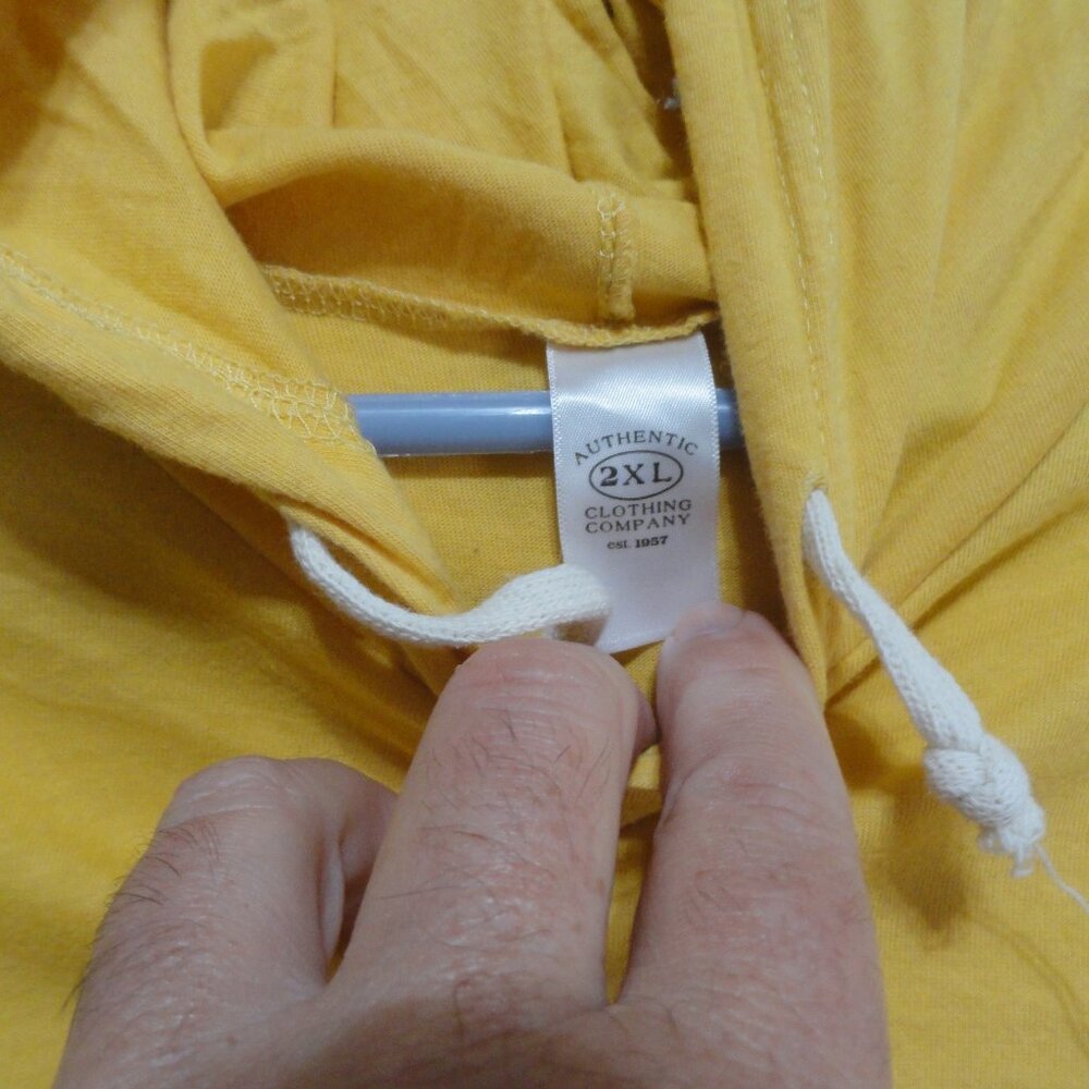 Boston Light weight Hoodie distresses look, pockets, nice shape - Picture 4 of 5